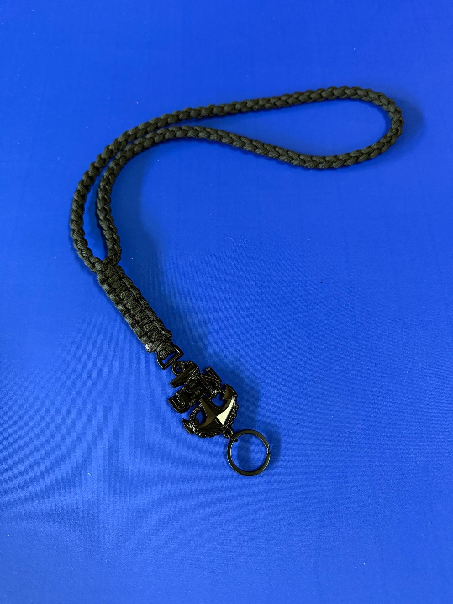 USN E7/E8/E9 Black Anchor with All Black Paracord Neck Lanyard.