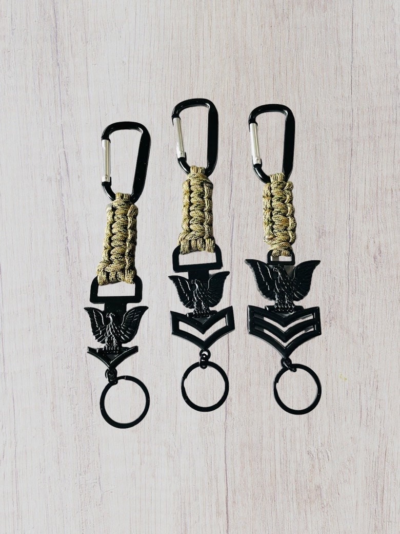 USN E4/E5/E6 Black Crow with Digital Multi Camo Paracord Keychain