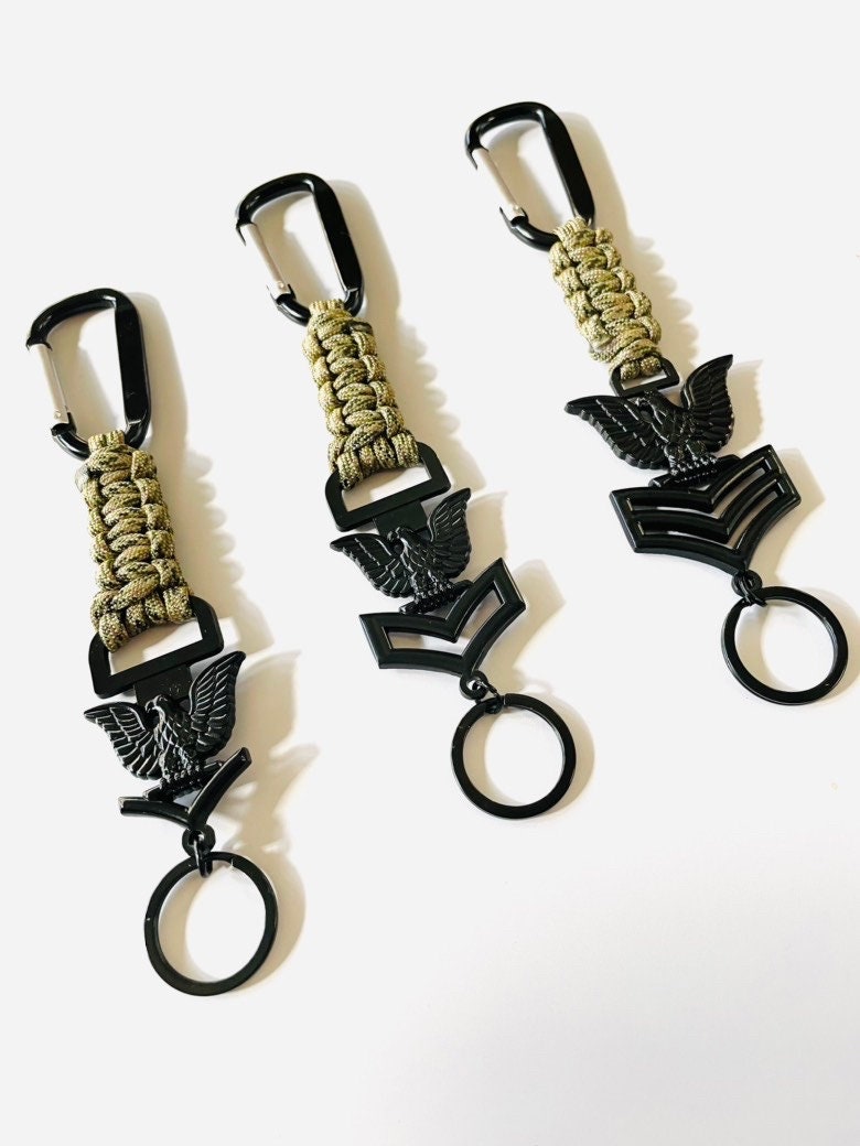 USN E4/E5/E6 Black Crow with Digital Multi Camo Paracord Keychain